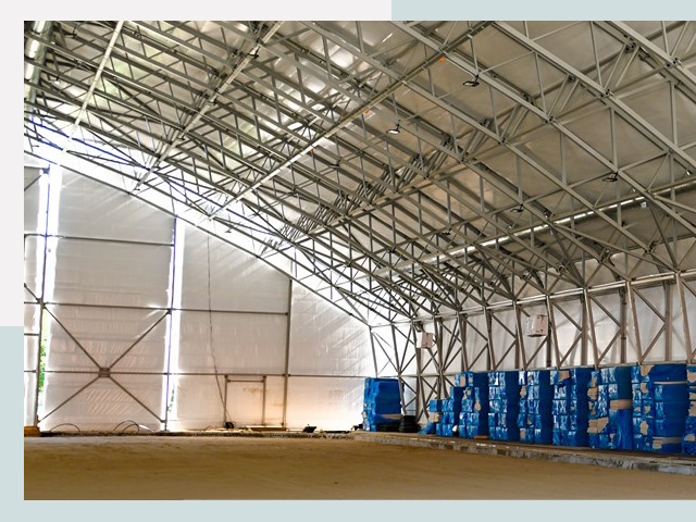 Строительство крытых катков в Большой Камне