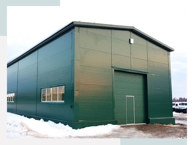 Двускатные ангары в Большой Камне